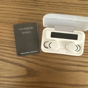 White Wireless Earbuds with Charging Case